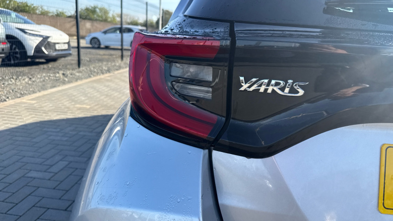 Toyota Yaris 1.5 Hybrid Excel 5dr CVT Hybrid Hatchback